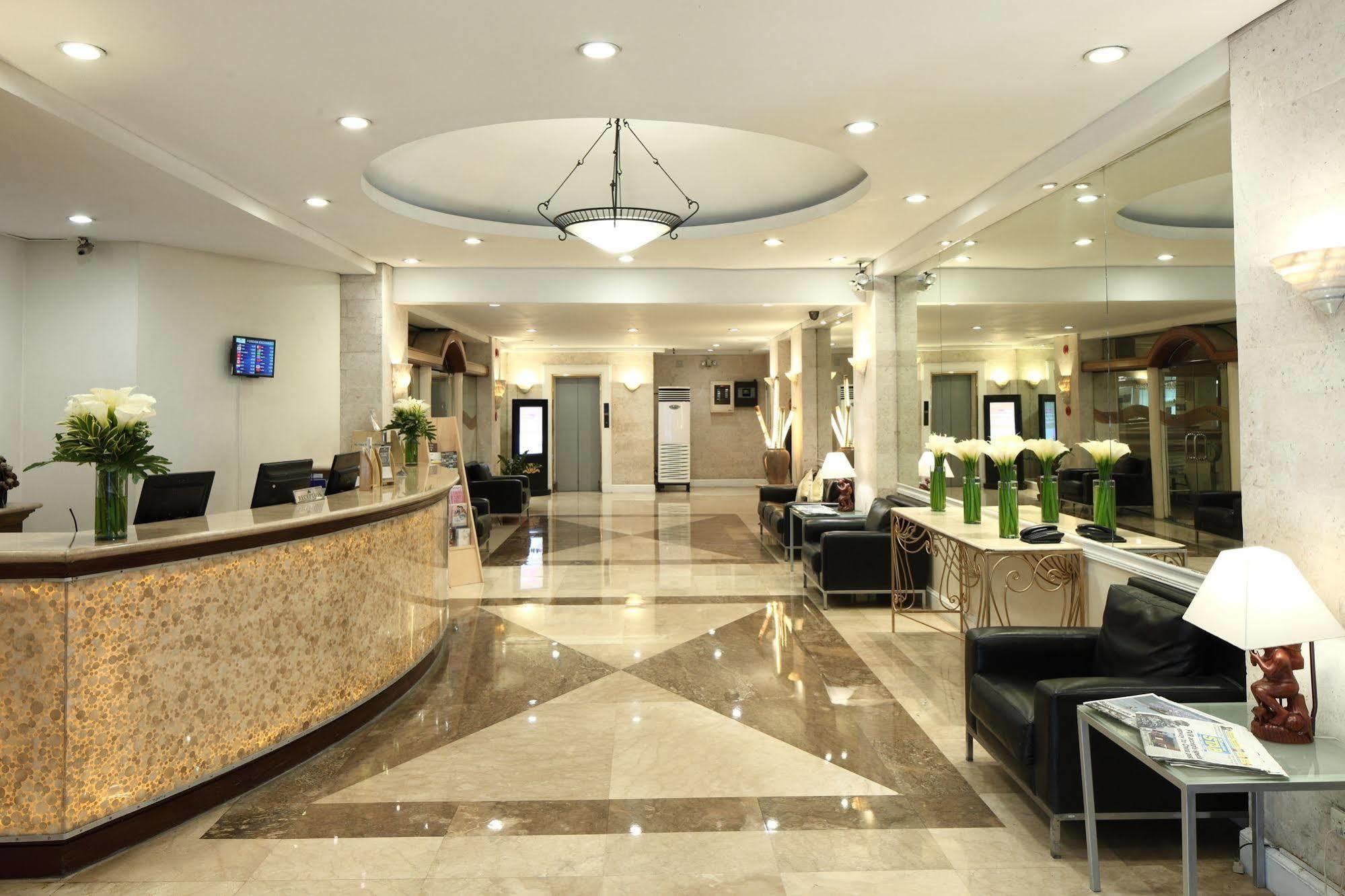 Manila Lotus Hotel Exterior photo